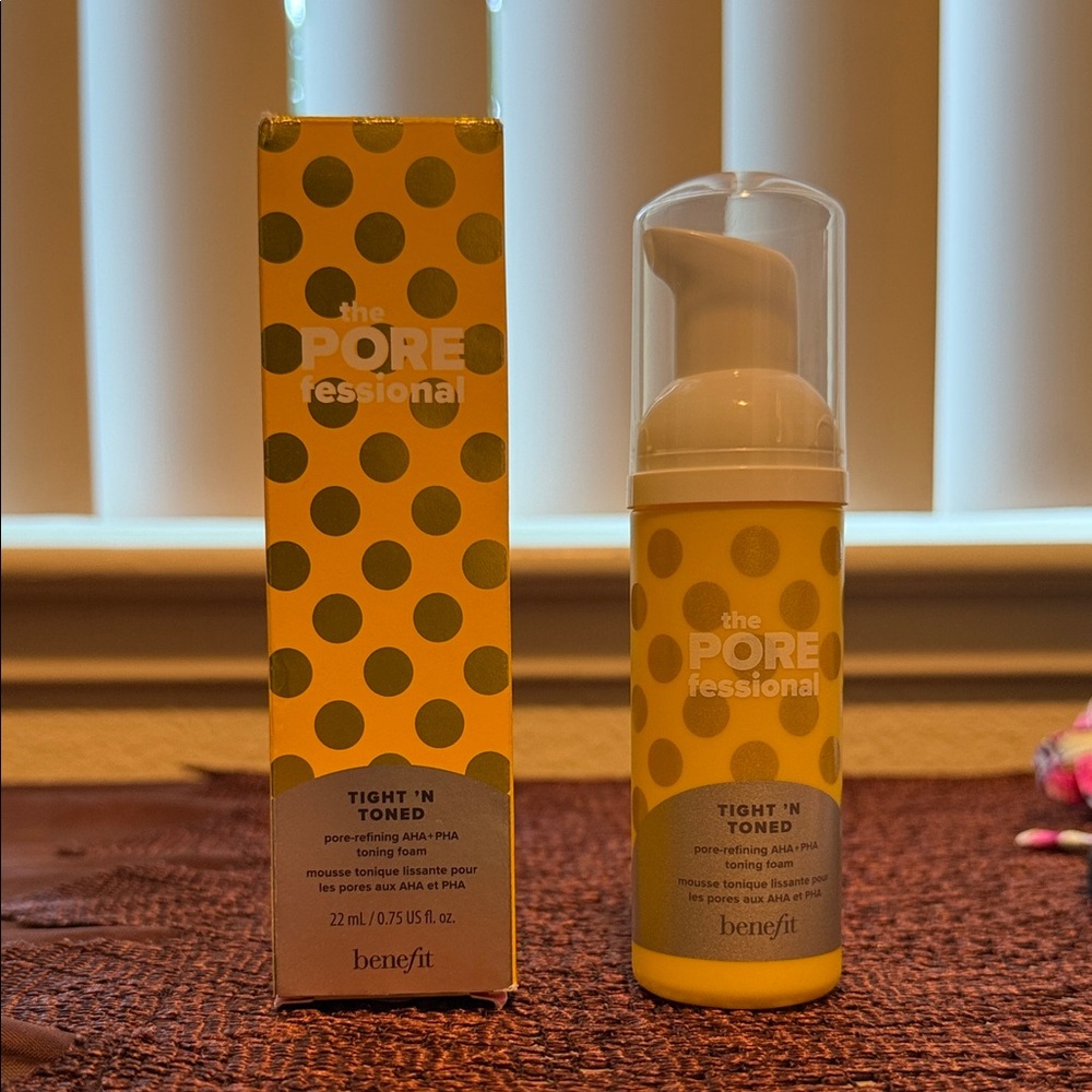 Benefit POREfessional Tight 'N Toned Yellow Polka Dot Packaging